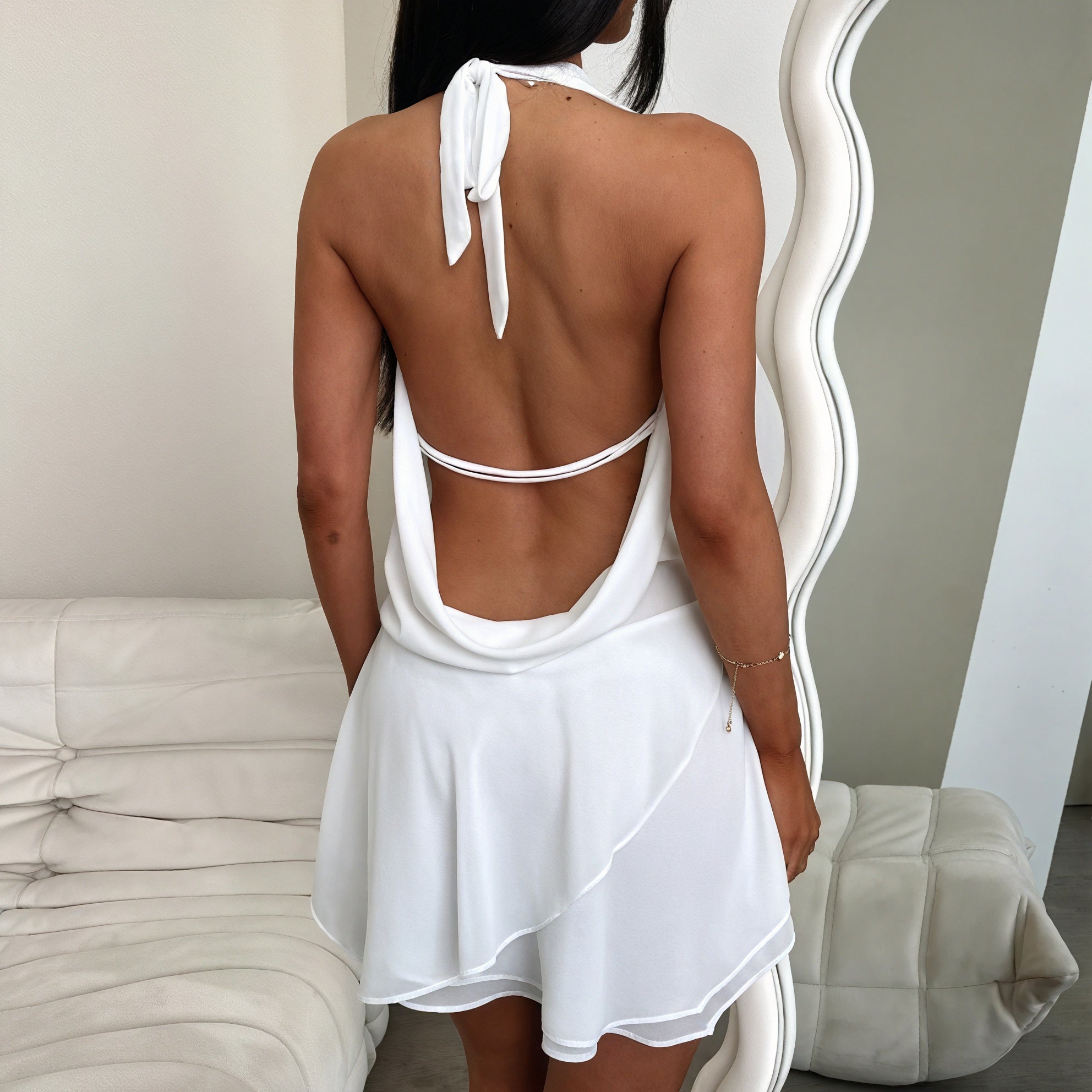 Abito Mini Fluido con Collo Halter