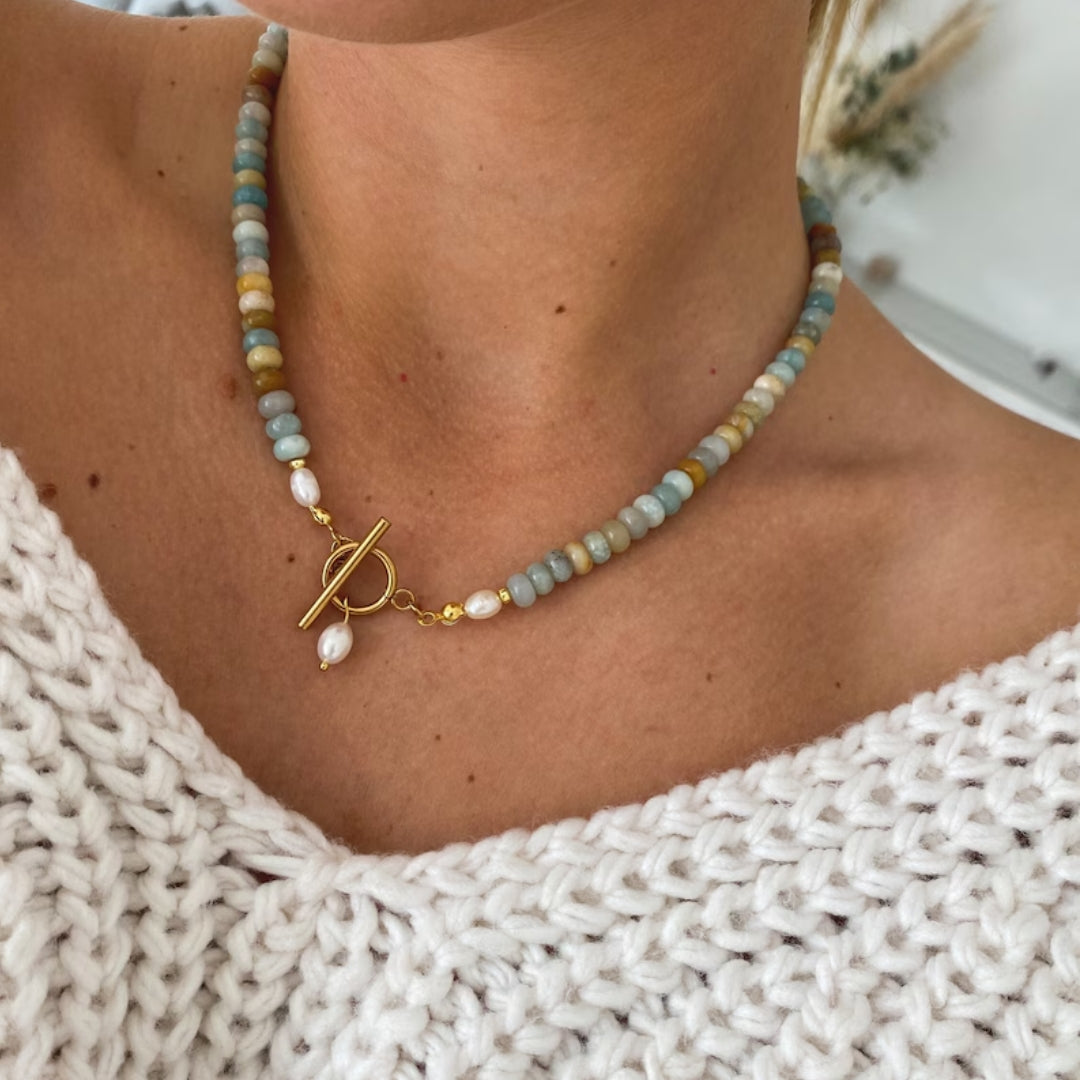 Collana vintage in oro con pietre