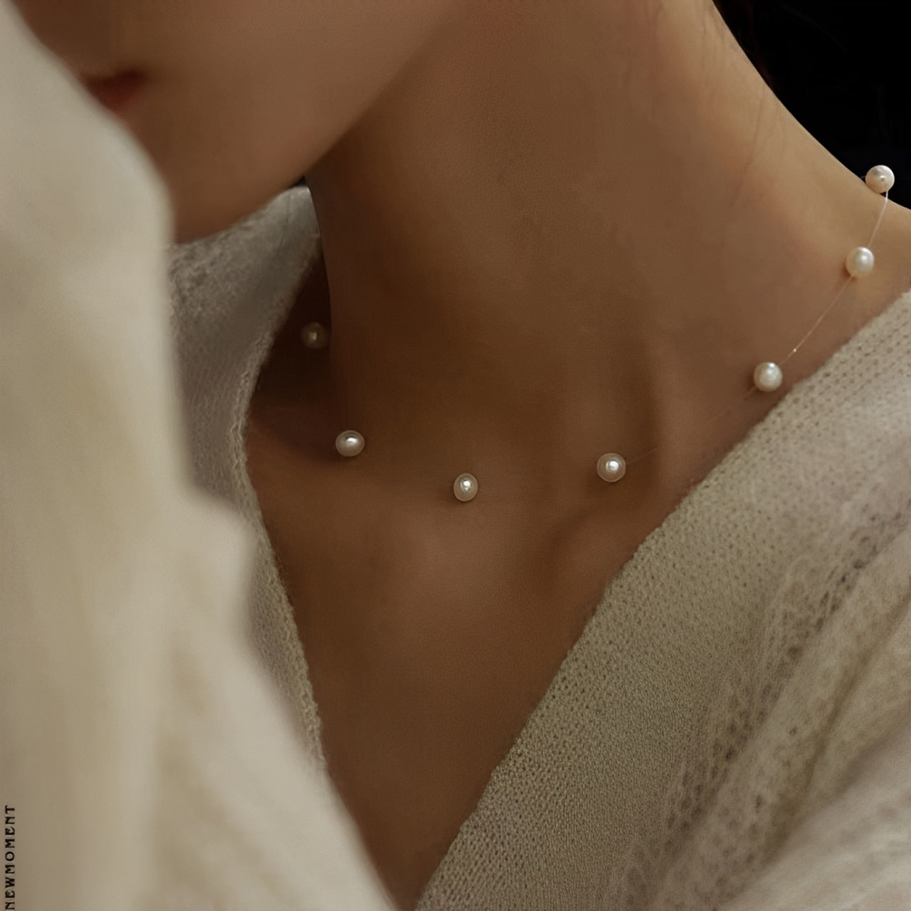 Collana di perle galleggianti