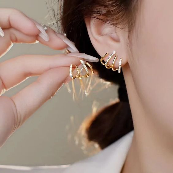 Chiara™ | Orecchino ear cuff a spirale dal design moderno