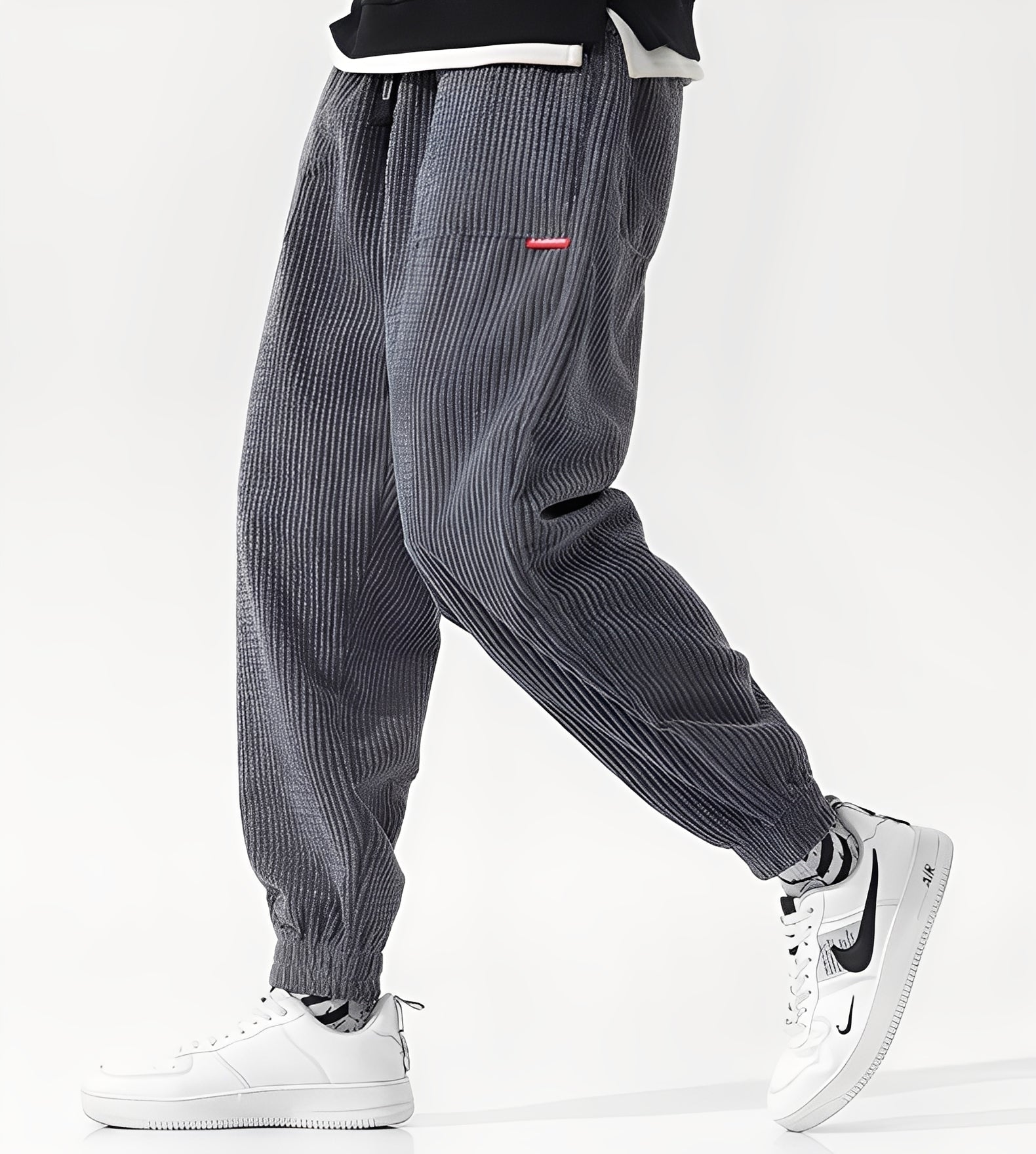 Nicholas - Eleganti Pantaloni da Jogging in Velluto a Coste per Uomini