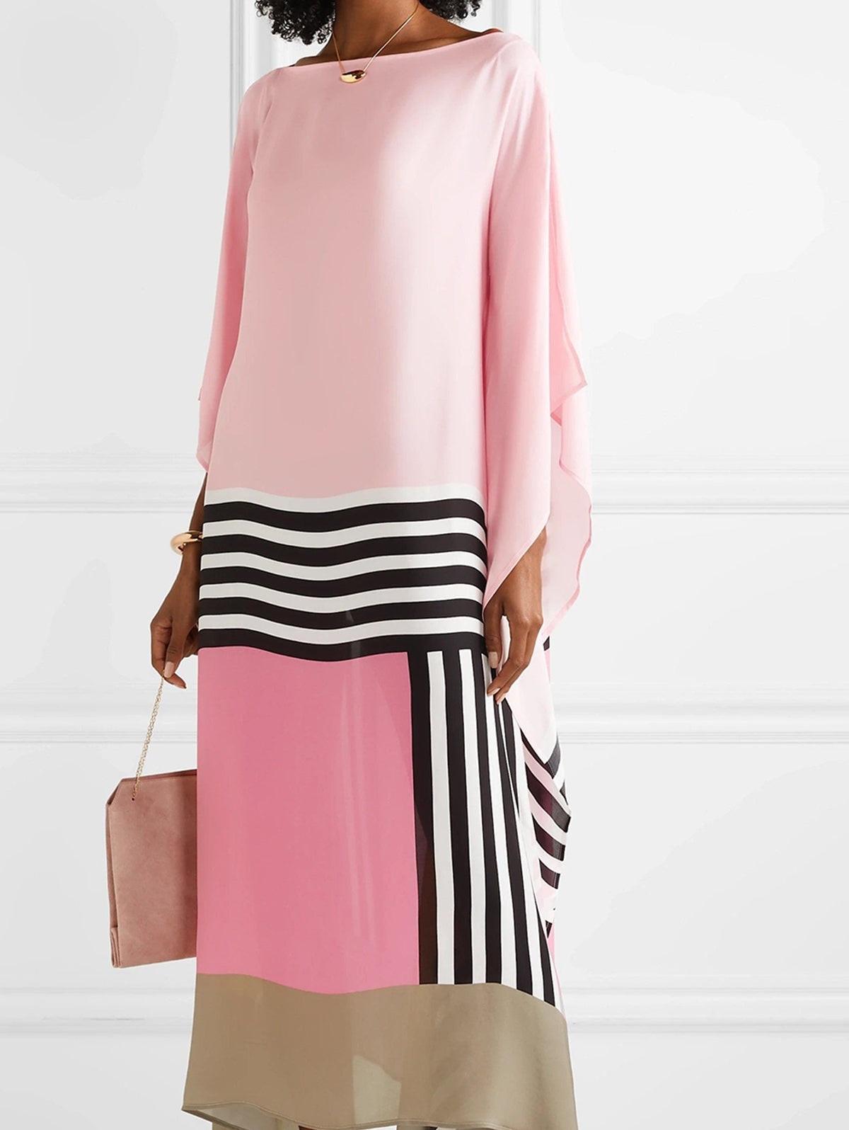 Abito Color-Block: Eleganza Moderna e Design Unico