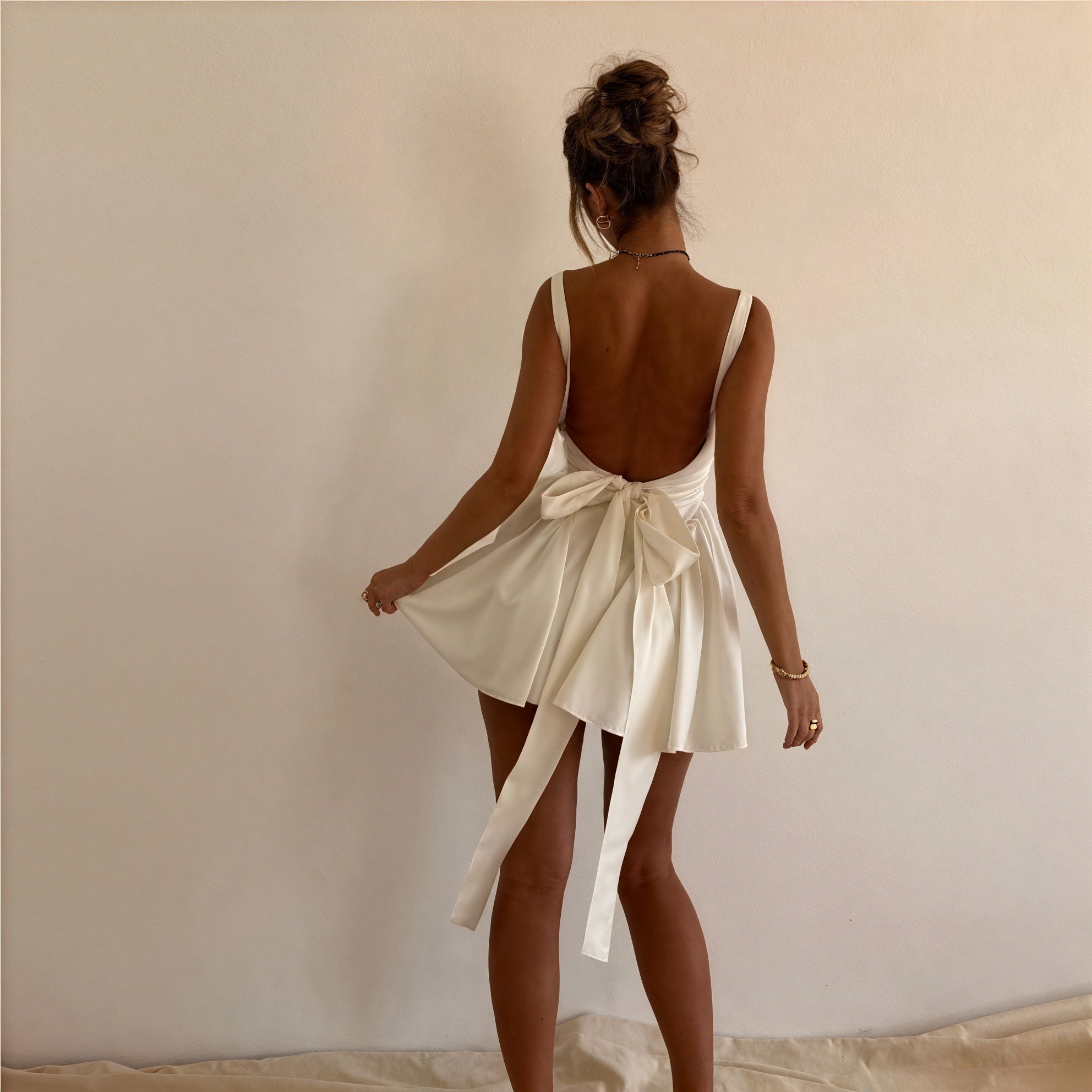Abito Bianco A-line – Scollo Quadrato Senza Maniche