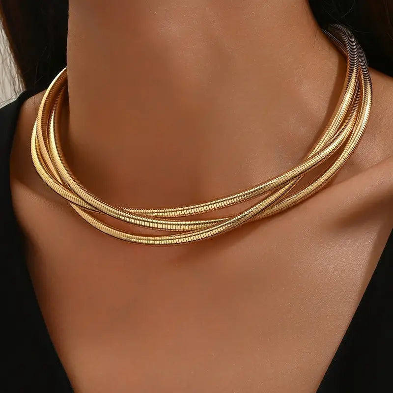 Collana vintage spessa con strati dorati