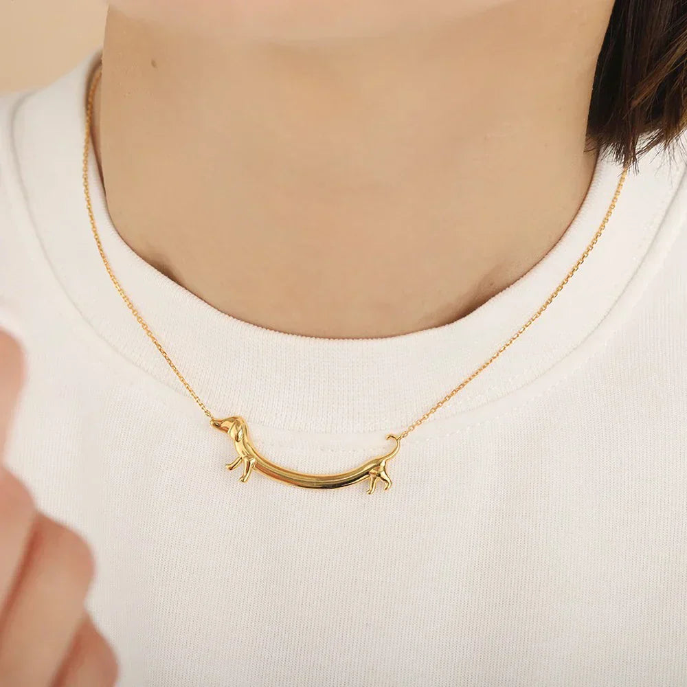 Collana con bassotto dorato