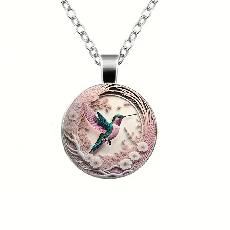 Collana con pendente a cupola in vetro con colibrì