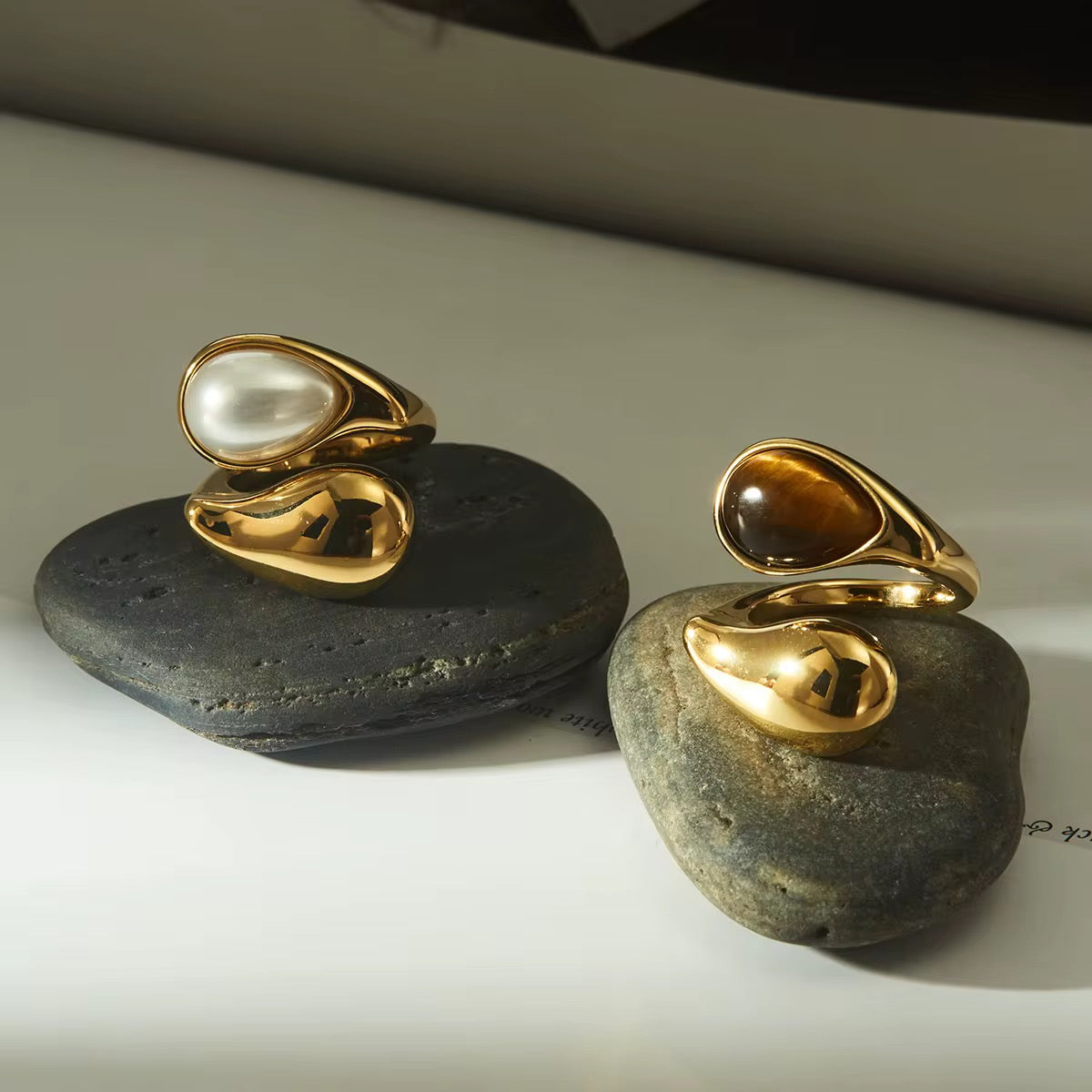 Anello avvolgente in Occhio di Tigre